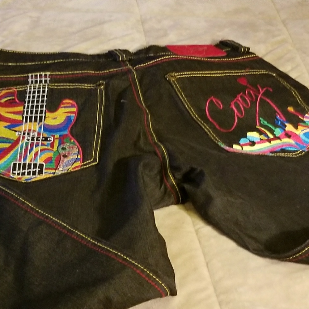 Previously loved Men's 36 x 34 Coogi Jeans